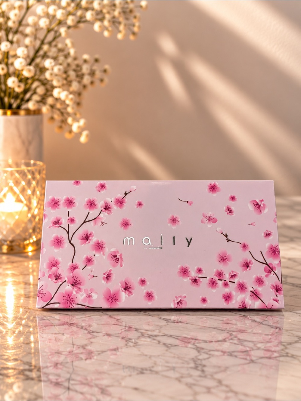 Mally Beauty Base & Shadow Palette – Frosted Taupe